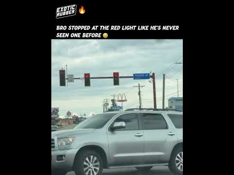 This is NOT how you stop at a red light thumbnail