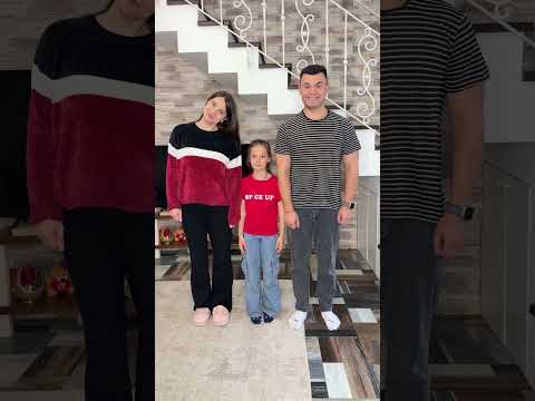 Funny family thumbnail