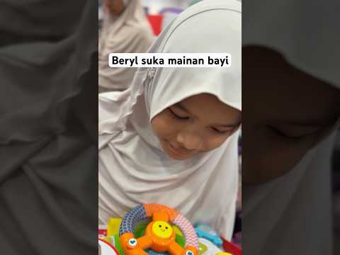 Masih aja suka mainan bayi #arinagafamily thumbnail