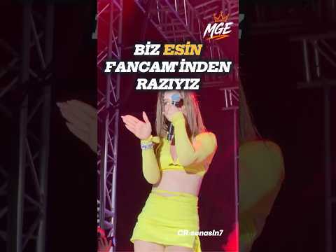 Esin Fancamcısını Buldu 😂💛 #manifestgirls #manifam #shorts thumbnail