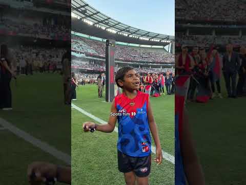 He got to run out with his hero ? #AFLDeadly #afl #footy #wholesome thumbnail