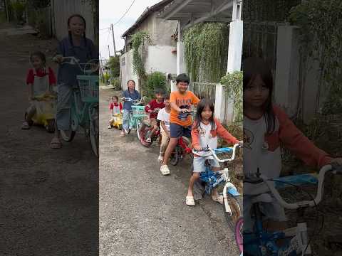 Adik Bawa Temen Banyak, Kakak Kabur ??? thumbnail