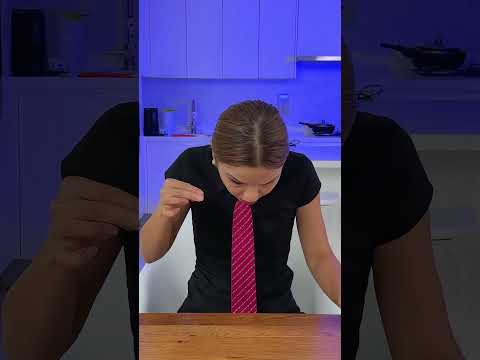 Spider On Ice Cream 😬 thumbnail