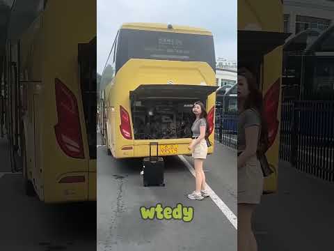 Pierwsza podróż do miasta i zabawna pomyłka 😂🚌 thumbnail