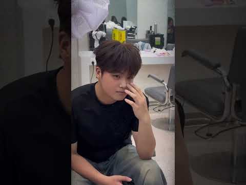 这是你遇到的理发师#理发师 #发型 #万万没想到 #离谱 #搞笑 thumbnail