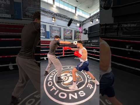 Grefg Vs Plex 🥊😂 thumbnail