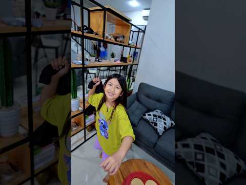 Ketika ada serangga ? #shorts #viral #comedy thumbnail