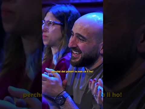 “Al massimo posso dire che il mio nome è palindromo”😂😂 #ComedyMatch thumbnail