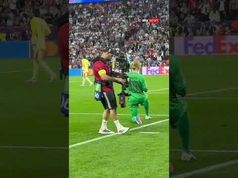 PSG-Arsenal, il segreto dell'asciugamano di Safonov thumbnail