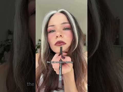 It’s a good reason 🥰💋 #lipcombo #girl #cute thumbnail