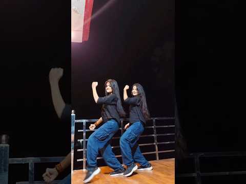 Tu Cheej Badi Hai Mst Mst ►? Mahi Manisha का यही वीडियो वायरल हुआ। #mahimanisha #shorts #dance #new thumbnail