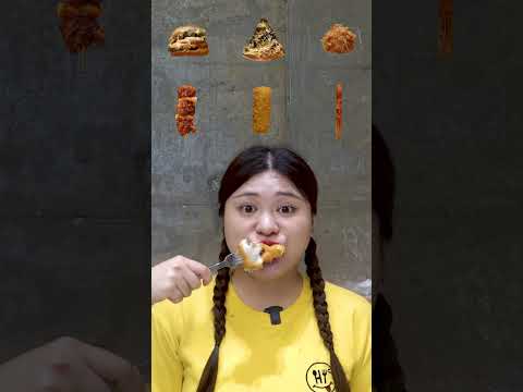 하이유의 맘스터치 김풍매직 메뉴 랜덤 먹방! Random Chicken Mukbang EATING SOUND #tiktok #Shorts | HIU 하이유 thumbnail