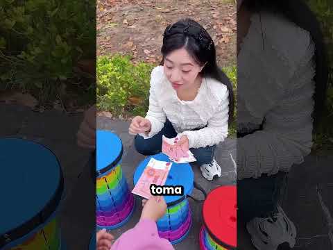 Esta menina não tem dinheiro para uma cadeira 😭 thumbnail
