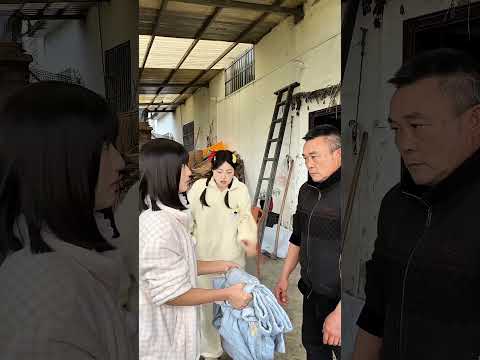 Ayah Ngajarin, Ibu & Anak Malah Kompak Bikin Chaos! ? thumbnail