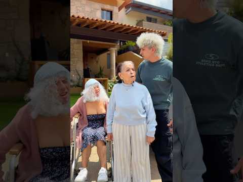 MI ABUELA 👵 ME ENSEÑO A MANAJER 😅 thumbnail
