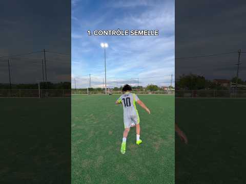 Tu préfères quel contrôle ?🤩⚽️ #football #soccer #pourtoi #fyp thumbnail