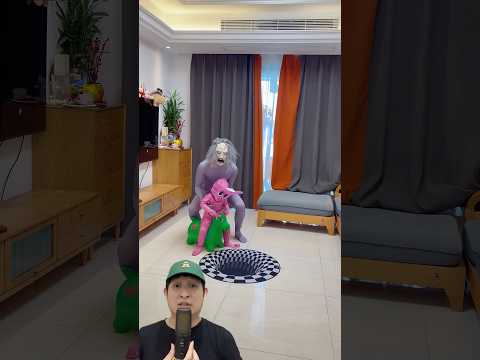 MAMA SELAMATKAN ADIK DARI KEJARAN HANTU‼️😱 @PresentHunt #remix #dubbing #trending thumbnail