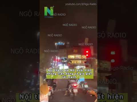 Nội thành Hà Nội xuất hiện những trận dông và gió giật rất mạnh thumbnail