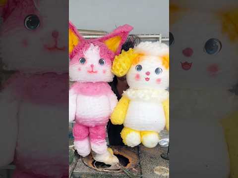 Cotton candy art is made by sticking it together with saliva thumbnail