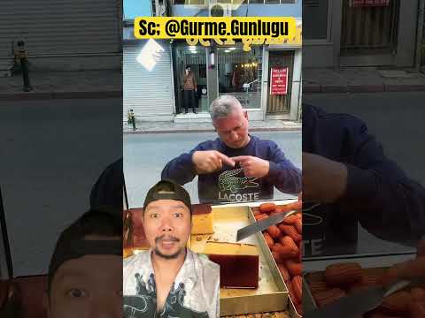 Beli martabak potong jadi banyak!!?!#funny #shortvideo #shorts thumbnail