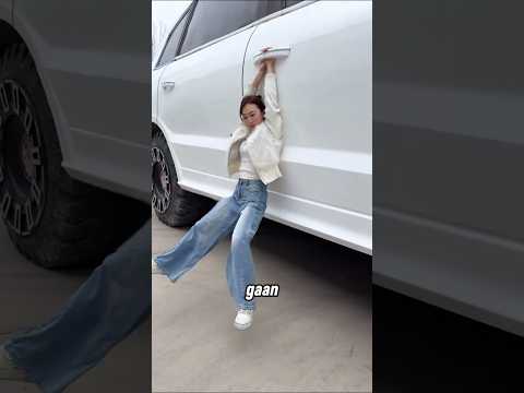 Dit meisje heeft een gigantische auto gekocht 😲 thumbnail