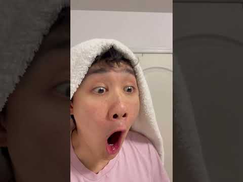 Baby tries singing opera music for the first time thumbnail
