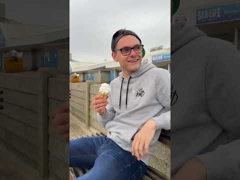 How not to flirt 😂 thumbnail