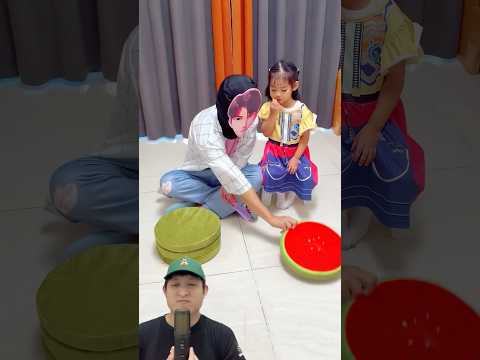 ADIK BANTU PAPA POTONG BUAH‼️😱@PresentHunt #remix #dubbing #trending thumbnail