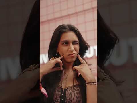 UN40 was loud, but lips werelouder @lakme = main character energy! thumbnail