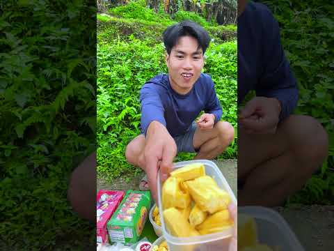 1 đồng ăn gì vs mít chiên? #shorts #tiktok #foryou #fyp #xuhuong #langlieu thumbnail