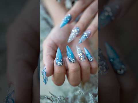 Así hice mis uñas de ELSA ❄️😍☃️ thumbnail