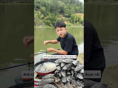 Anh trai không ngờ câu được cá vừa xấu vừa ngon thumbnail