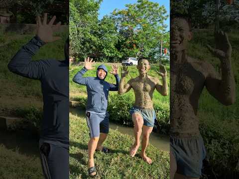 Survival Tips: What to Do When Attacked by Wild Animals##funny#survivaltips #wildforest thumbnail