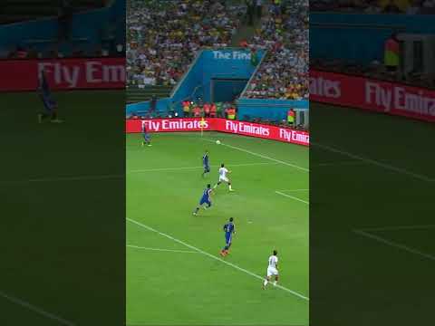 I migliori gol della storia dei Mondiali😍 thumbnail