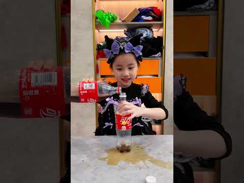 果果可以隔空喝可乐的秘密 thumbnail