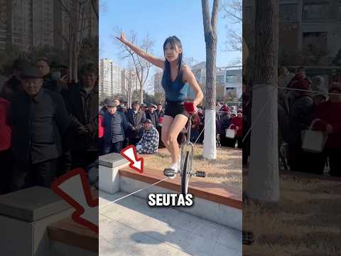 Cewek ini Rela Jadi Pemain Sirkus Demi Orang Tuanya yang Jatuh Sakit Parah! thumbnail