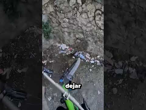 Cuidado Con La Bicicleta Bajando Las Escaleras 😱 thumbnail