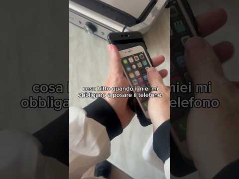 Quando i miei genitori mi obbligano a consegnargli il Telefono thumbnail