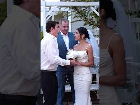 When your wedding turns into a telenovela 🤯😂 #comedy #shorts thumbnail