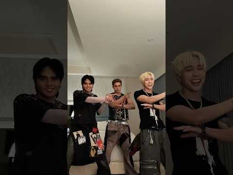 redred crimsoncrimson #SB19 #SB19_PABLO #SB19_STELL #SB19_JOSH #AuroraMusicFestival thumbnail