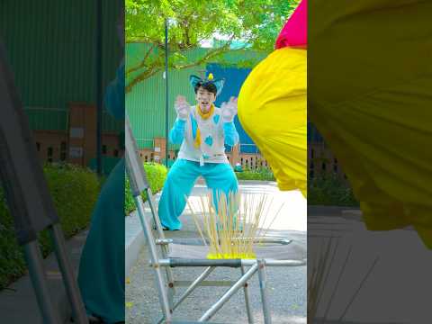 Đừng ngồi lên ghế gai đó #bluecat #ohnoteam #cosplay #parody thumbnail