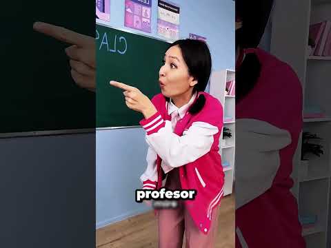 Engañé Al Profesor Y Le Quité La Pizza 😱 thumbnail