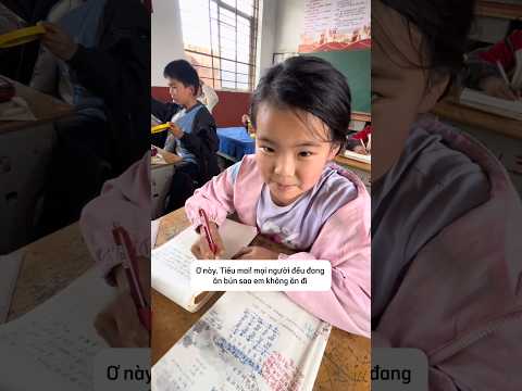 Cô bé không ăn trưa và món quà bất ngờ #shorts thumbnail