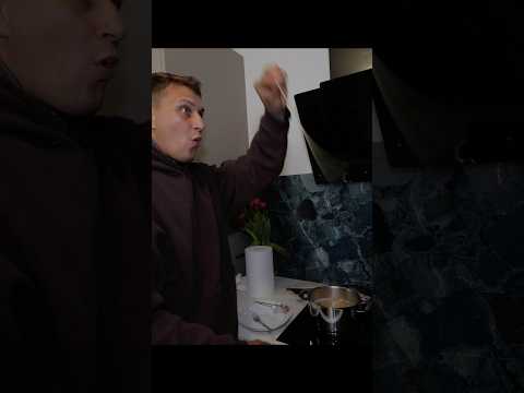 nie baw się jedzeniem okay? thumbnail