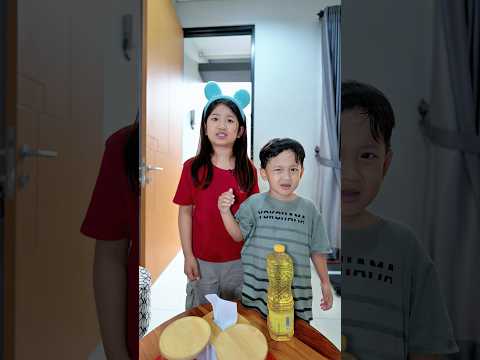 Ada aja kelakuannya #shorts #viral #comedy thumbnail