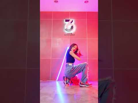 #chittychittybangchallenge  by EARN from #RoseQuartz #shorts thumbnail