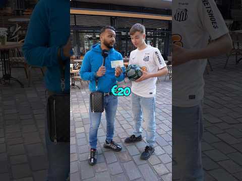 Op straat een panna uitdelen thumbnail