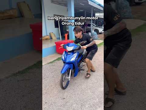 Ketahuan sembunyi motor? #automobile #motoroffroad #modifikasimotor #youtubeshorts thumbnail