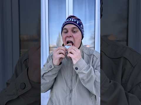 ТЫ В ДЕТСТВЕ И СТАРШЕКЛАССНИКИ😂#shorts thumbnail