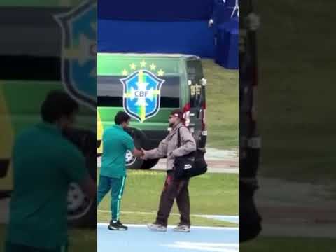 #Neymar ha deciso di presentarsi in modo sobrio al ritiro del Brasile 😎🇧🇷 thumbnail
